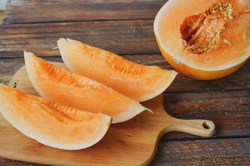 吃蜜瓜嘴肿,甜蜜诱惑下的意外“肿”态